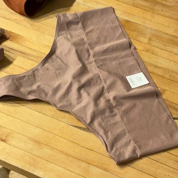 Auden Seamless High Rise Thong Set in Soft Mauve - Picture 2 of 5